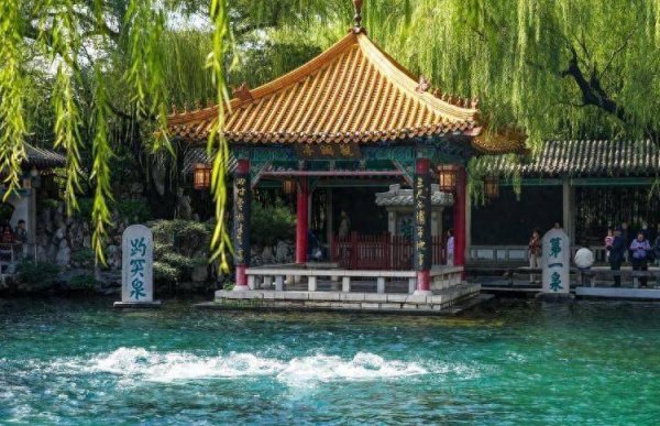 久联优配 水位创新高的趵突泉、黑虎泉，竟有46000年“泉龄”？专家回应